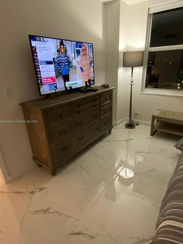5601 Collins Avenue 722, Miami Beach, FL 33140