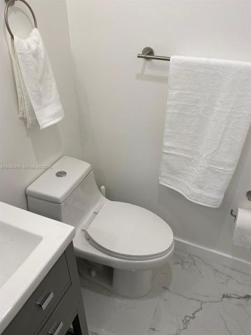5601 Collins Avenue 722, Miami Beach, FL 33140