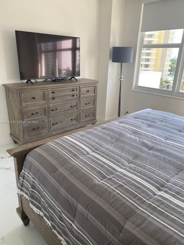 5601 Collins Avenue 722, Miami Beach, FL 33140