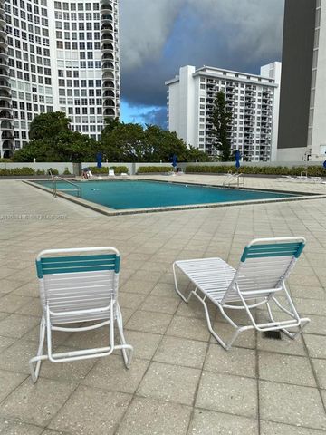 5601 Collins Avenue 722, Miami Beach, FL 33140