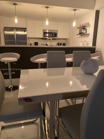 5601 Collins Avenue 722, Miami Beach, FL 33140