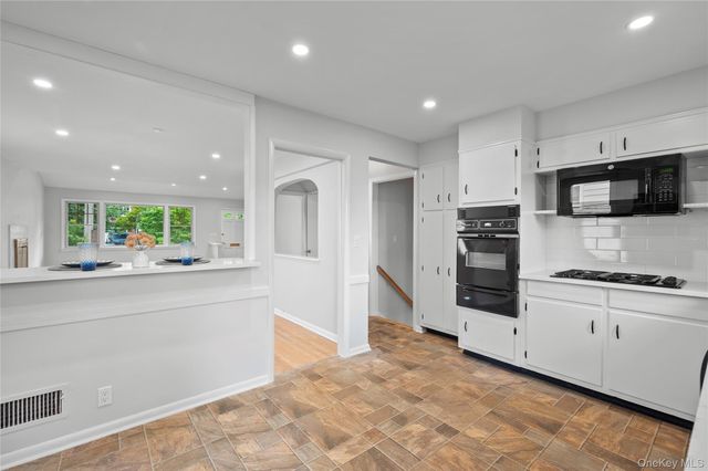 71 Ewart Street, Scarsdale, NY 10583