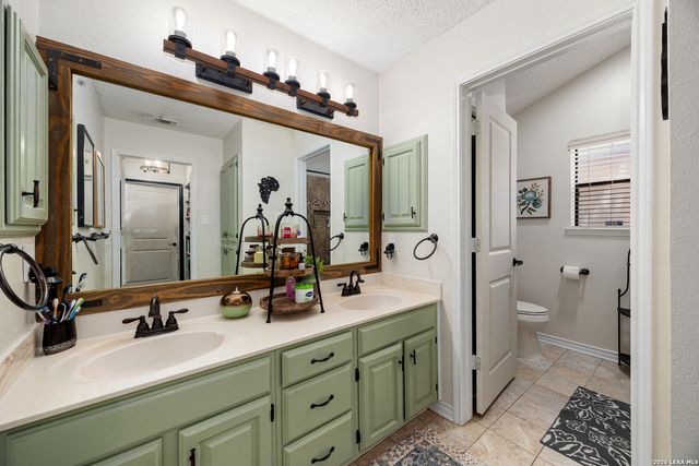 8911 Shady Winds, San Antonio, TX 78254