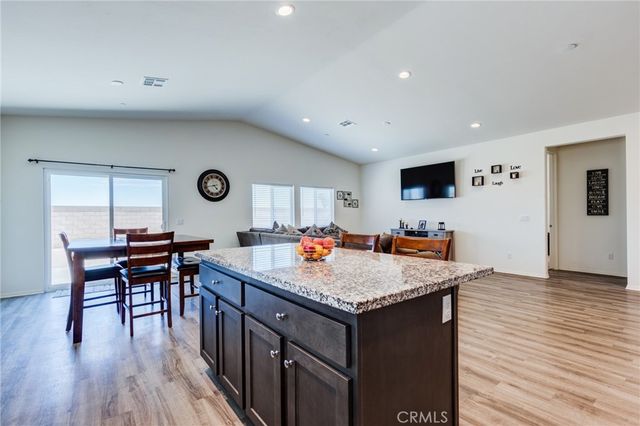 11856 Calenda Court, Victorville, CA 92392