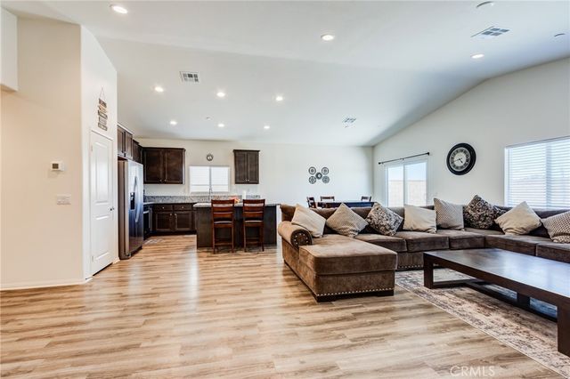 11856 Calenda Court, Victorville, CA 92392