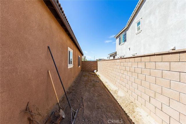 11856 Calenda Court, Victorville, CA 92392