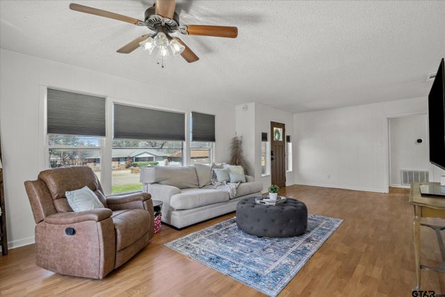 1460 Forest Drive, Canton, TX 75103