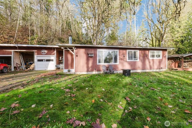 160 NE Virginia Avenue, Belfair, WA 98528