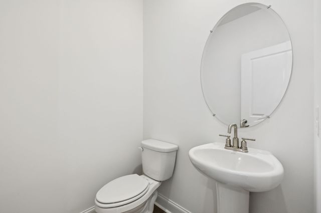 1088 Large Poppy Dr, La Vergne, TN 37086