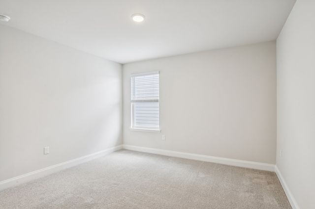 1088 Large Poppy Dr, La Vergne, TN 37086