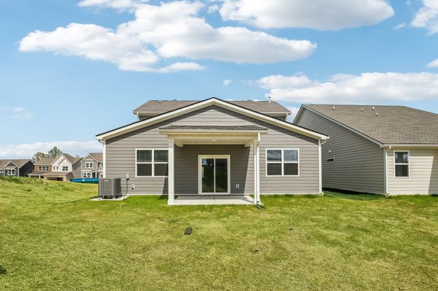 1088 Large Poppy Dr, La Vergne, TN 37086