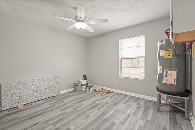 17078 Oak Grove Lane, New Caney, TX 77357