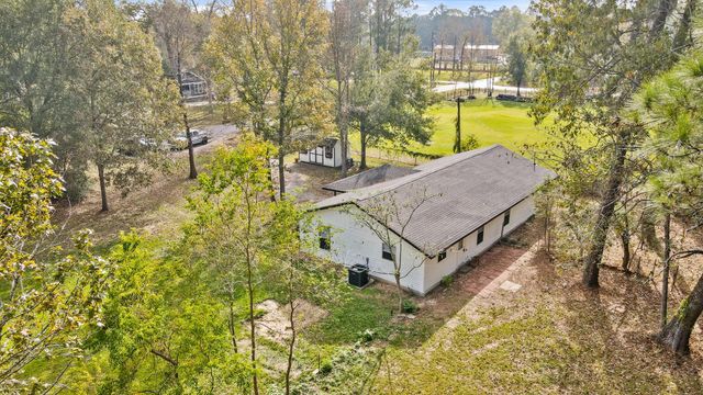 17078 Oak Grove Lane, New Caney, TX 77357