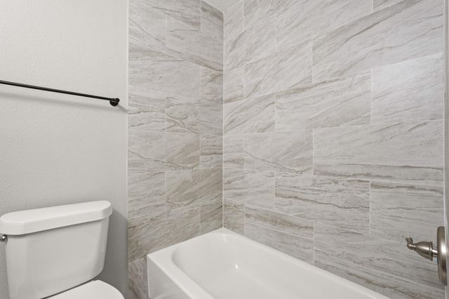 17078 Oak Grove Lane, New Caney, TX 77357