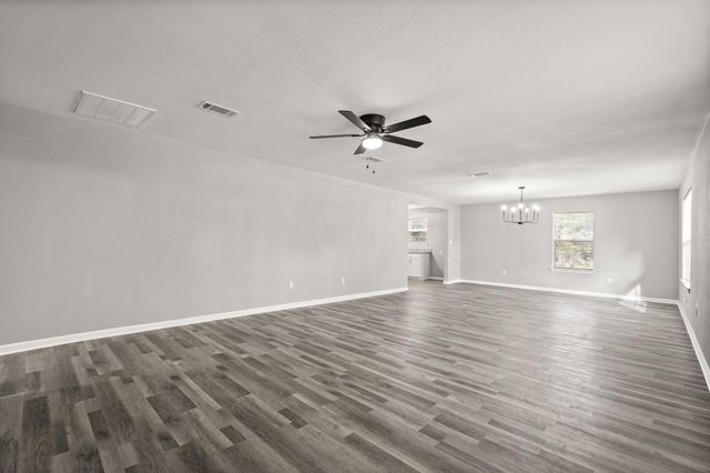 17078 Oak Grove Lane, New Caney, TX 77357