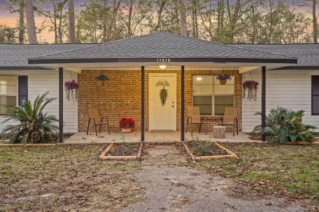 17078 Oak Grove Lane, New Caney, TX 77357