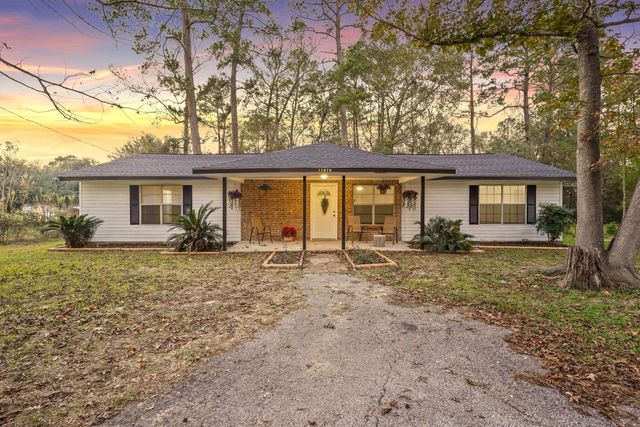 17078 Oak Grove Lane, New Caney, TX 77357