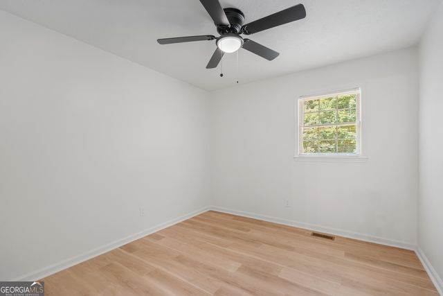 134 N Lake Drive, Lagrange, GA 30240