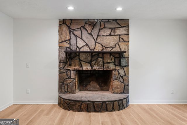 134 N Lake Drive, Lagrange, GA 30240
