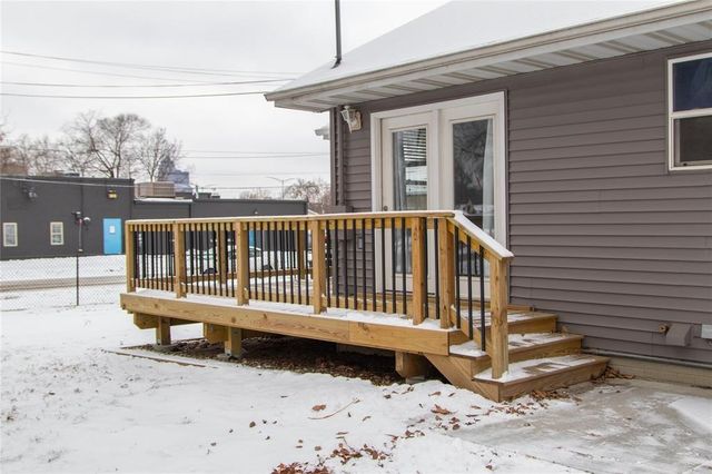 525 SE 9th Street, Des Moines, IA 50309