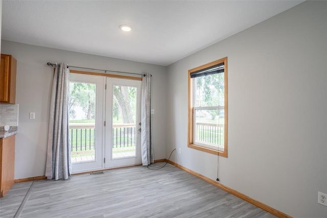 525 SE 9th Street, Des Moines, IA 50309