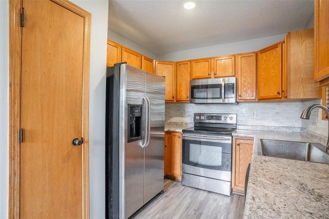 525 SE 9th Street, Des Moines, IA 50309