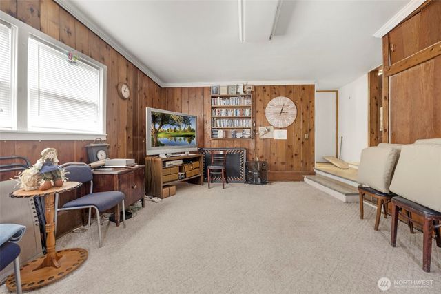 701 N Fruitdale Road, Sedro Woolley, WA 98284