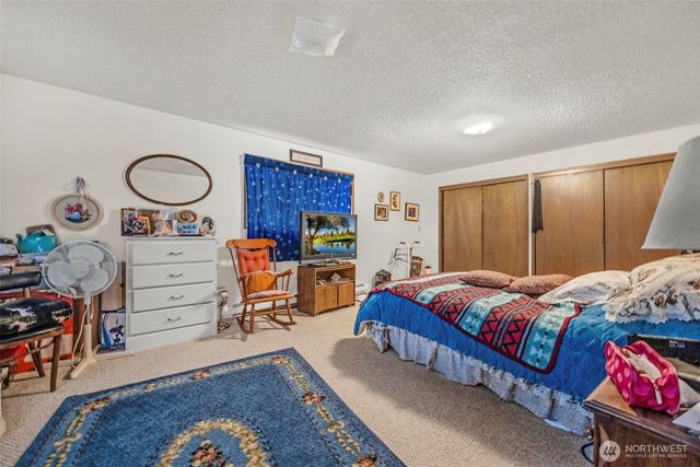 701 N Fruitdale Road, Sedro Woolley, WA 98284