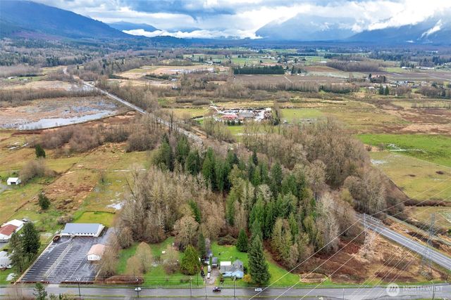701 N Fruitdale Road, Sedro Woolley, WA 98284