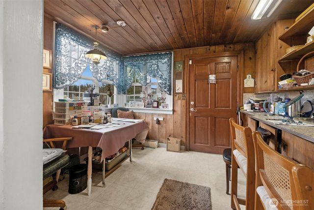 701 N Fruitdale Road, Sedro Woolley, WA 98284