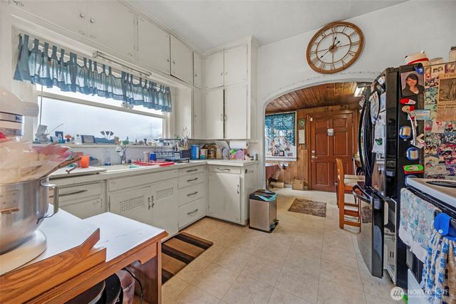 701 N Fruitdale Road, Sedro Woolley, WA 98284