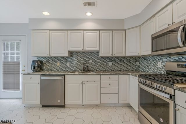 262 Marcia Way, Bridgewater Twp., NJ 08807