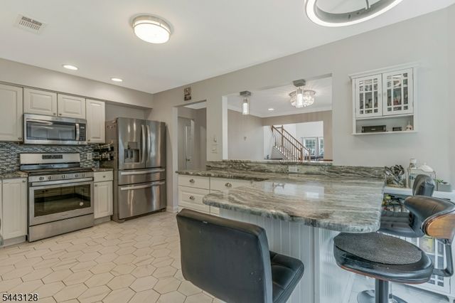 262 Marcia Way, Bridgewater Twp., NJ 08807