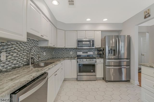 262 Marcia Way, Bridgewater Twp., NJ 08807