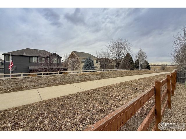 5442 Fox Run Blvd, Longmont, CO 80504