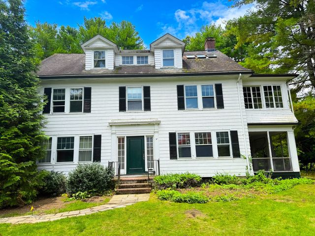 57 Benvenue Street, Wellesley, MA 02482