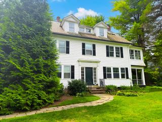 57 Benvenue Street, Wellesley, MA 02482