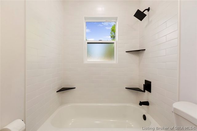 2104 Green Valley Road, New Albany, IN 47150