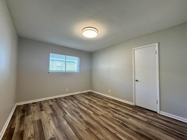 1014 N Larchmont Drive, Chattanooga, TN 37411
