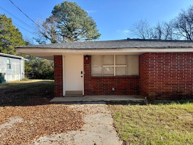 1014 N Larchmont Drive, Chattanooga, TN 37411