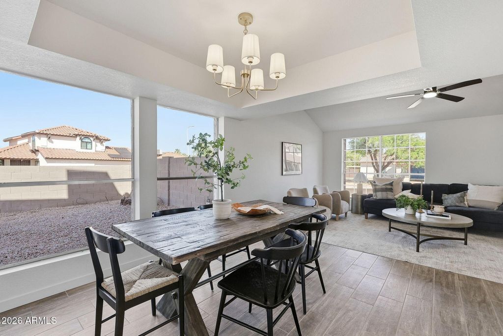 Image 13 of property listing at 4574 E CORRAL Road, Phoenix, AZ 85044