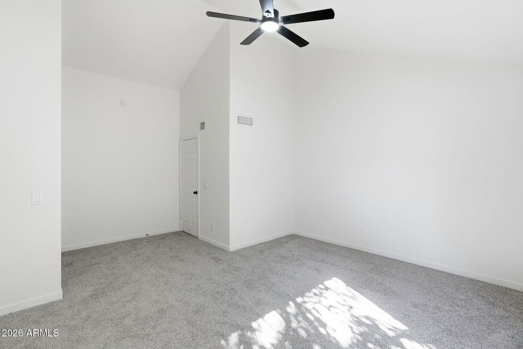 Image 27 of property listing at 4574 E CORRAL Road, Phoenix, AZ 85044
