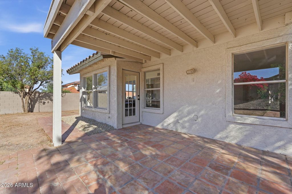 Image 39 of property listing at 4574 E CORRAL Road, Phoenix, AZ 85044