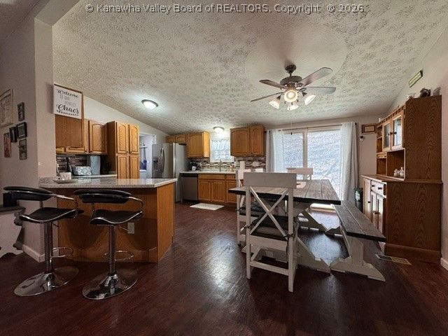 122 Terrace Lane, Alum Creek, WV 25003