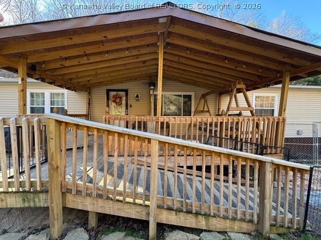 122 Terrace Lane, Alum Creek, WV 25003