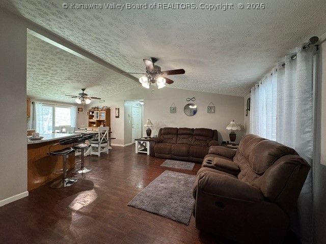 122 Terrace Lane, Alum Creek, WV 25003