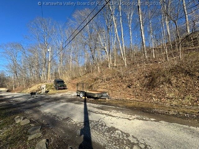 122 Terrace Lane, Alum Creek, WV 25003