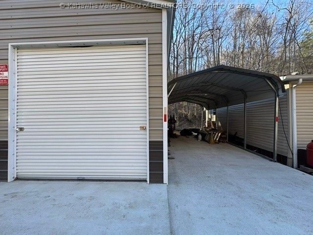 122 Terrace Lane, Alum Creek, WV 25003