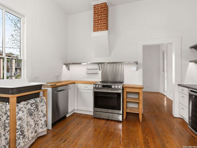 318 Sadie Street, San Antonio, TX 78210