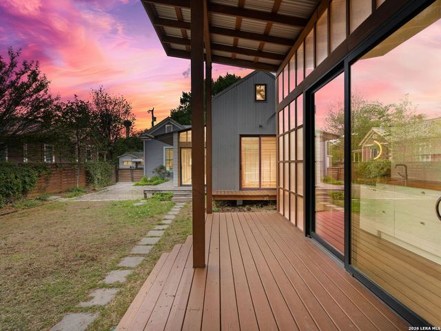 318 Sadie Street, San Antonio, TX 78210